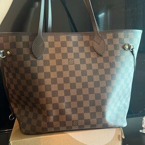 LV NEVERFULL MM (RED)
